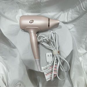 T3 Afar Travel folding hairdryer in blush pink